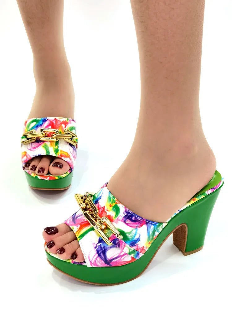 2021 Ladies Dress Shoes Patent Leather Wedding Shoes for Women Bride High Heels Sexy Ladies Square Toe Clear Rhinestone Heels