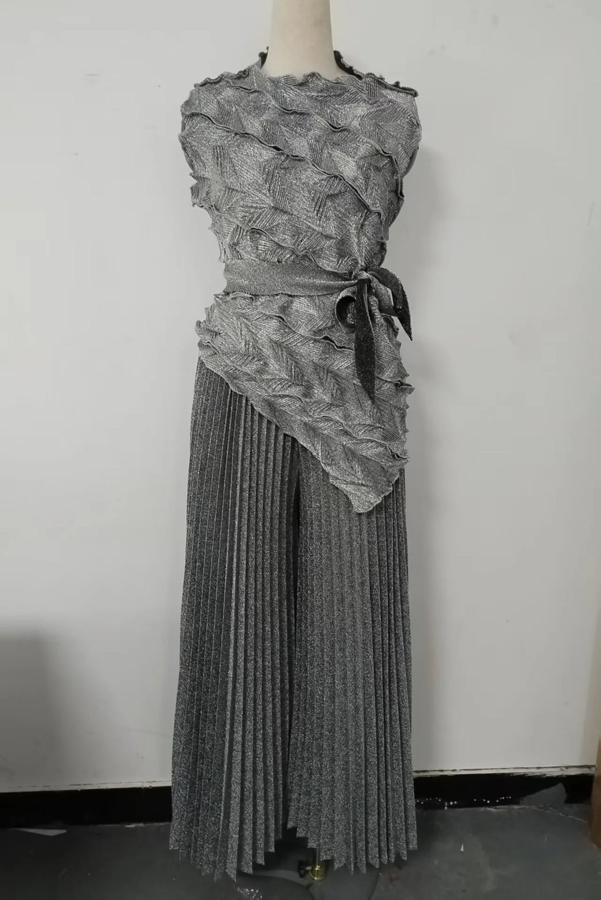 Pleated Sleeveless Lace-up Vest Top New Wide Leg Loose Pants 2 Piece Set Temperament Solid Color Elegant Commuter Clothing 2025