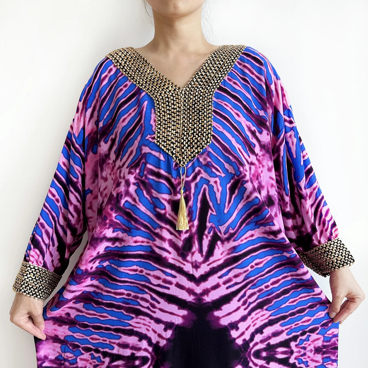 2025 Long Sleeve Embroidered V-Neck Cotton Women Loose Abaya Boho Maxi Dress Casual Fashion Dress African Vestidos