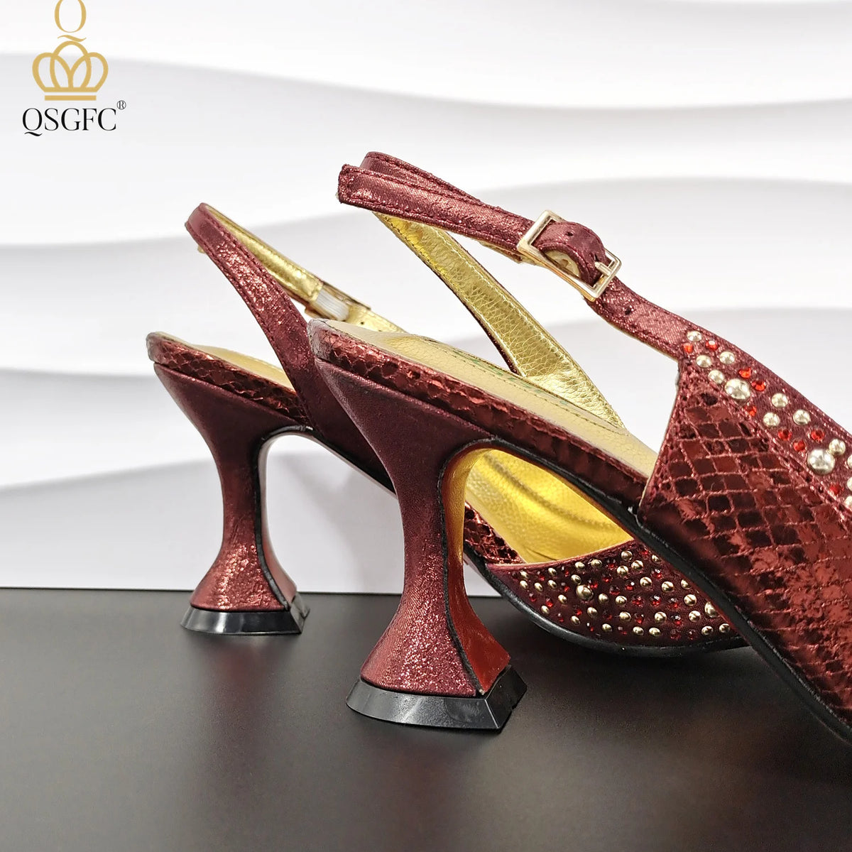 QSGFC Nigeria Elegant Ladies Wine Color Crystal Heels And Bag Three-Dimensional Capacity Bag Shiny Material Women Shoes