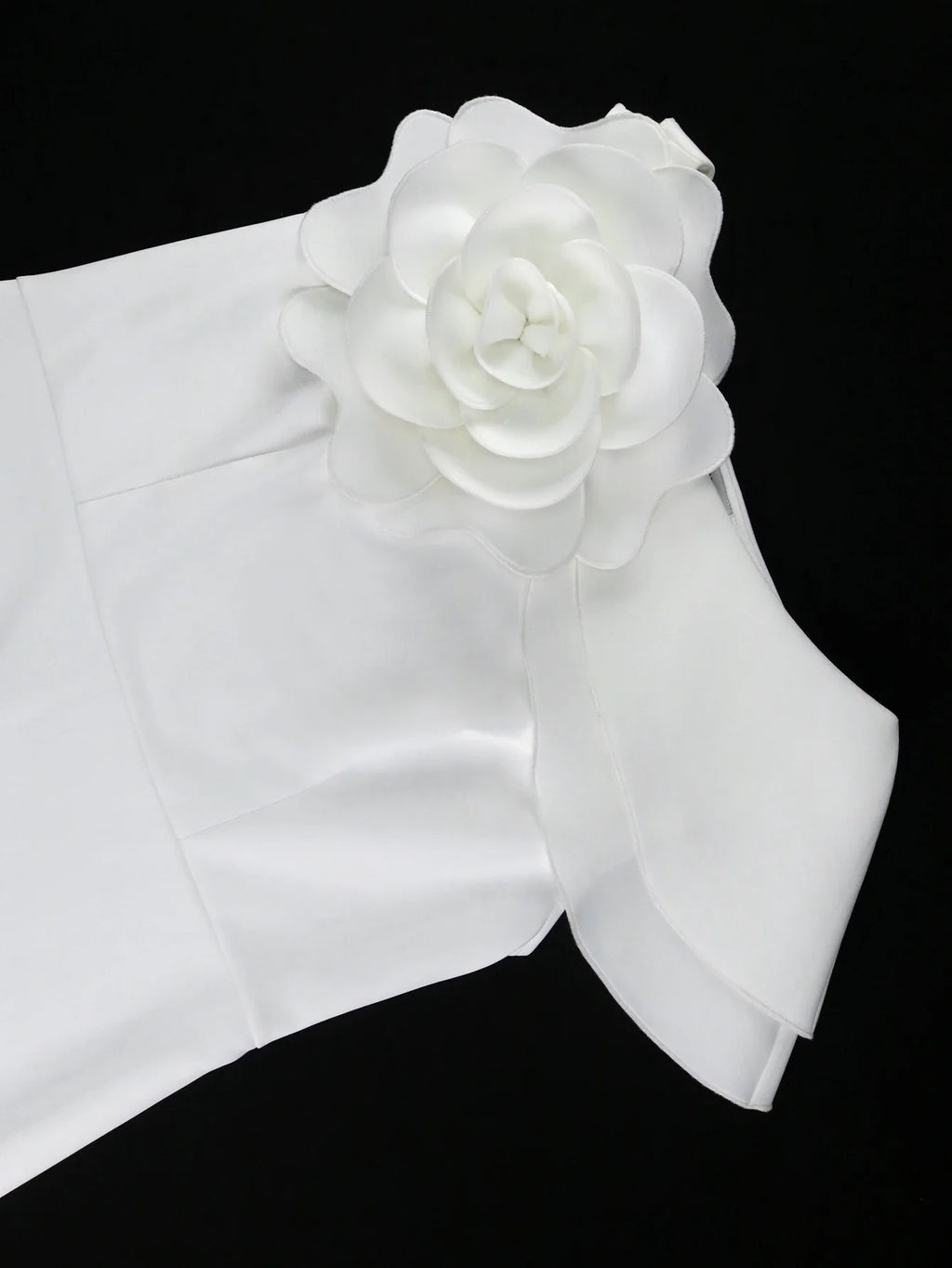White Minimalist 3D Flower Design Slim Wedding Evening Dress Summer New Elegant Round Neck Short Sleeved Retro Wedding Dresses