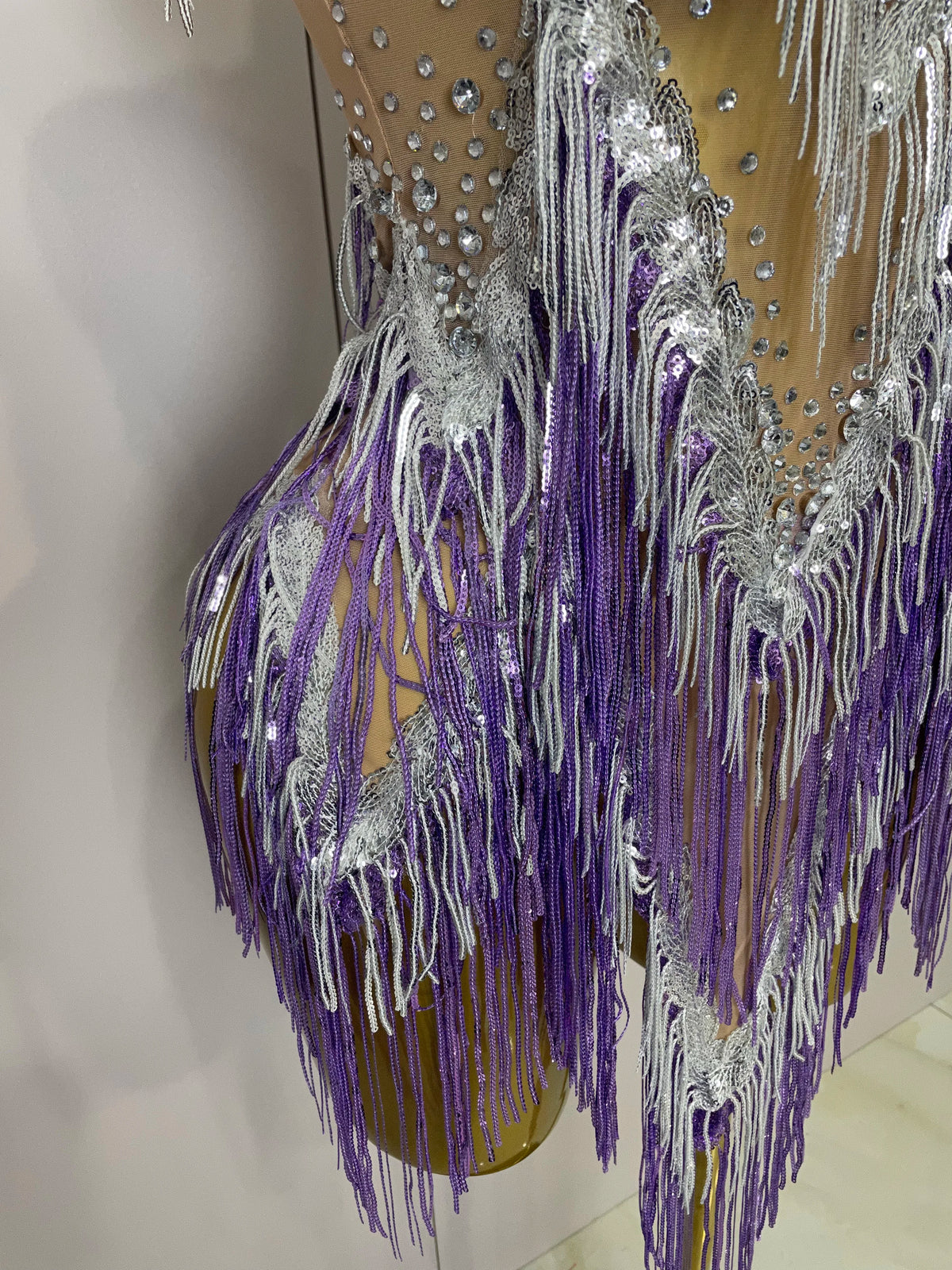 Stock 2025 Women Sexy Stretch Mesh Sparkly Rhinestone Tassels Mini Dress Nightclub Singer Dance Stage Costume Evening Gowns