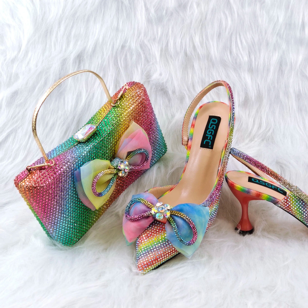 The latest INS Style Pointed Rhinestone Shallow Mouth Temperament High Heels Rainbow Color Women's Shoes And Bags