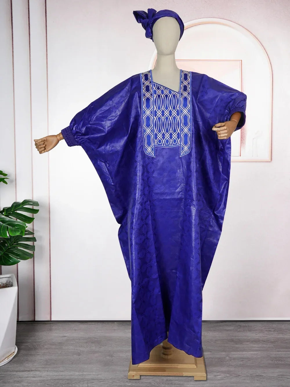 Elegant African Dresses for Women Traditional Embroidery Wedding Party Dresses Men Suit Dashiki African Couples Matching Clothes
