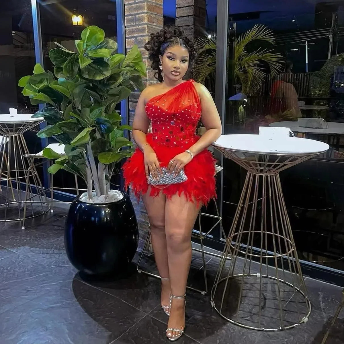 Sexy Red Short Prom Dress For Black Girls Beads Feathers Birthday Dress Mini Cocktail Gowns