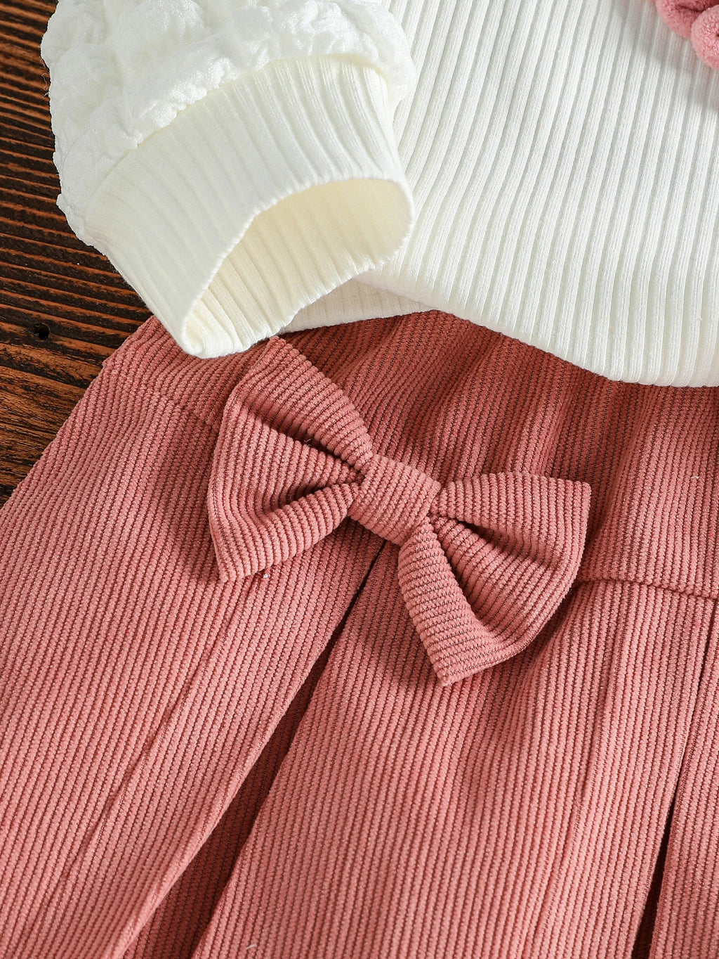 2PCS Children Spring Autumn New Style For Kids Girls 1-6Y Sweet Bubble Sleeve With Heart Top + Short Skirt With Bow Clothes Set