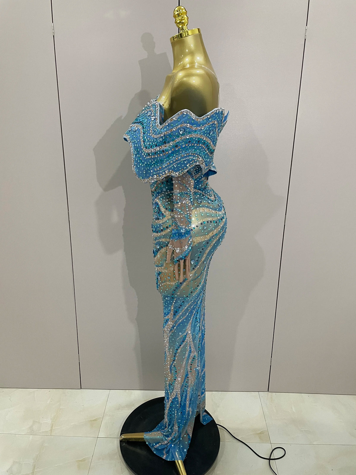 2025 Luxury Sparkly Rhinestones Blue Long Dress With Gloves Women Party Evening Birthday Dresses Celebrate Stage Catwalk Gowns