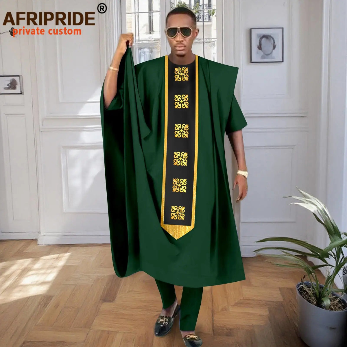 African Men Traditional Clothing Embroidery Agbada Robe Short Sleeve Shirts Pants 3 Piece Set Tribal Outftis for Wedding 2516078