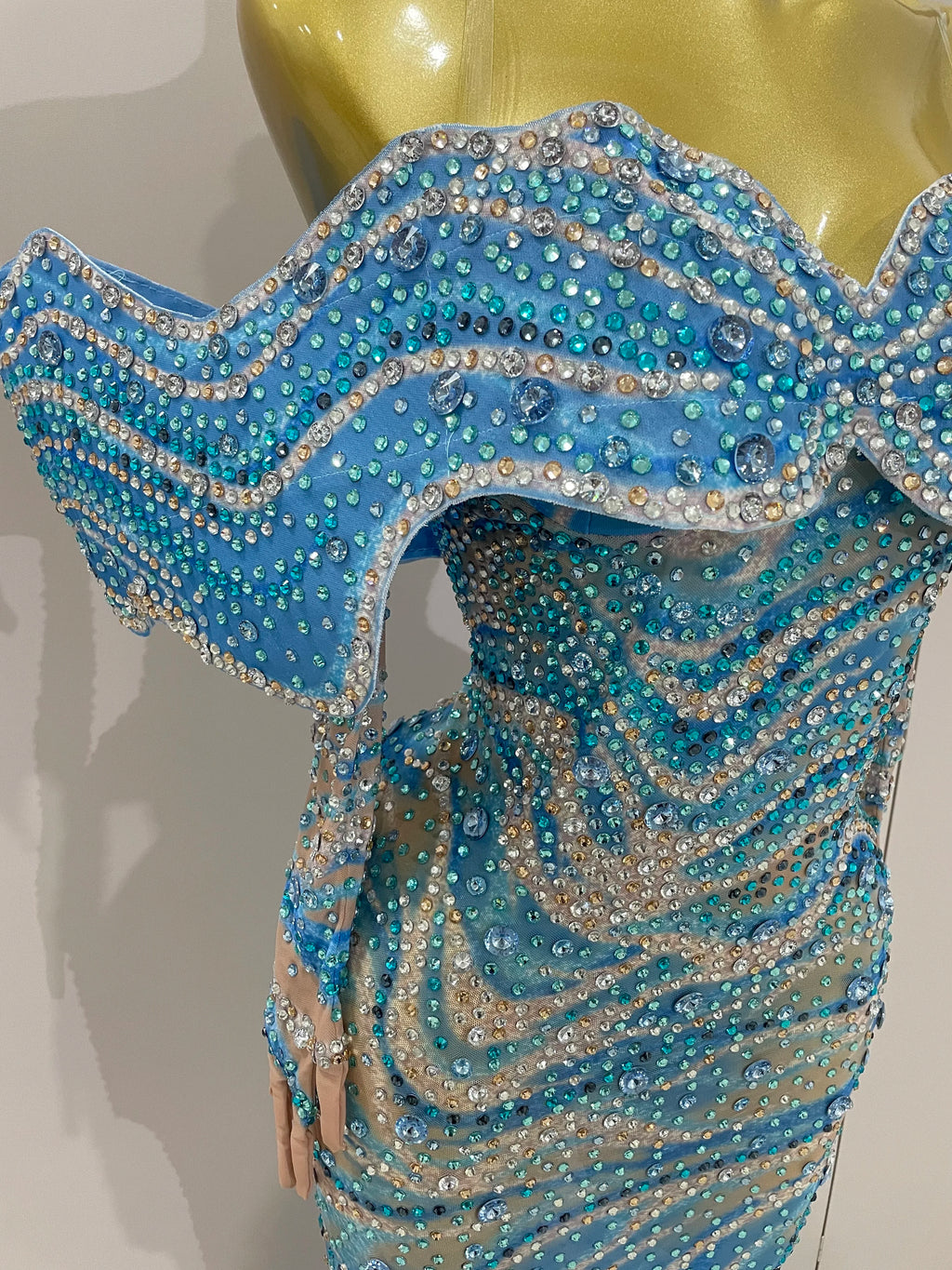 2025 Luxury Sparkly Rhinestones Blue Long Dress With Gloves Women Party Evening Birthday Dresses Celebrate Stage Catwalk Gowns