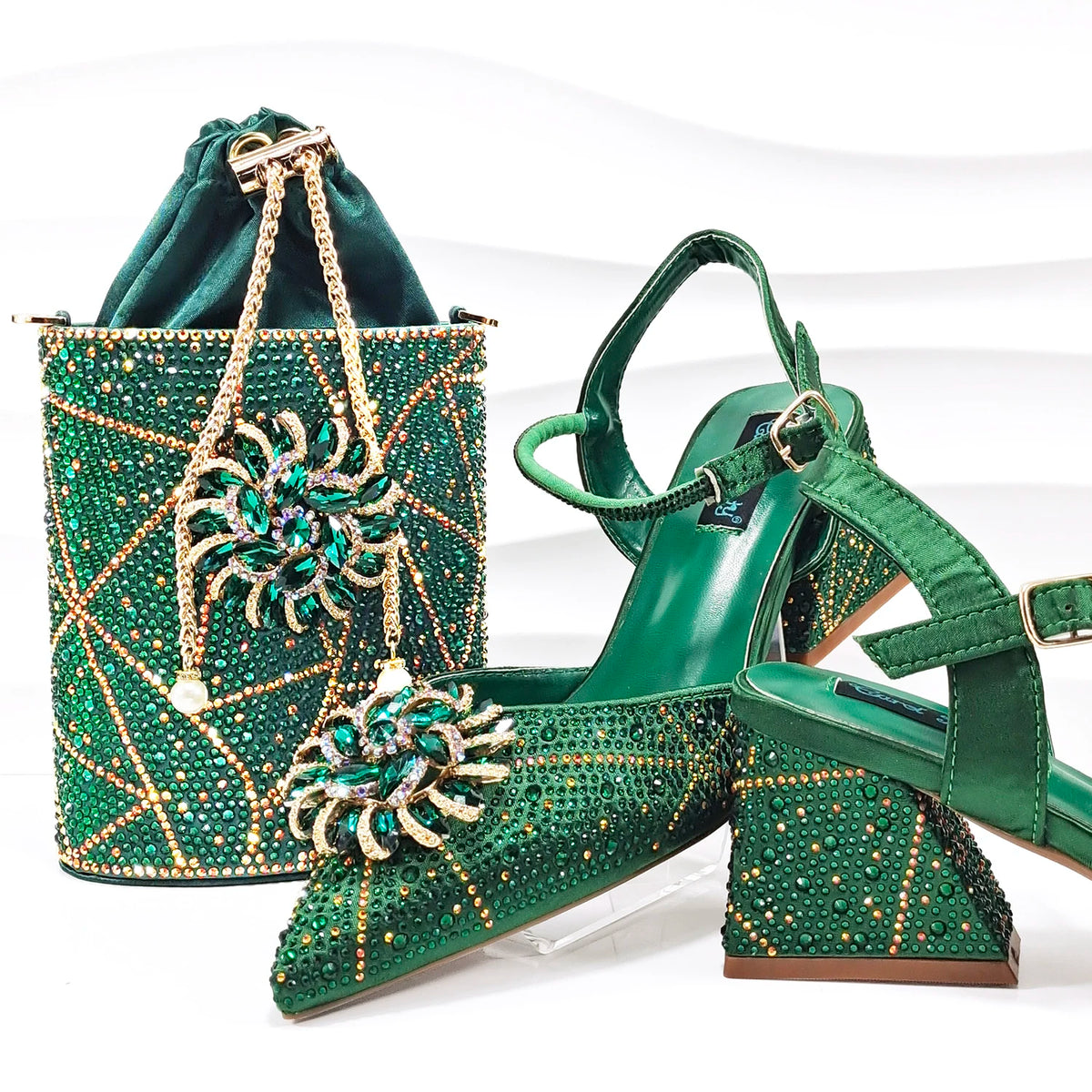 Italian Design Girly Style Pointed Toe Wedding Block   Heels Shoes with Full Diamond Decoration And Metal Closure Bag Match Set