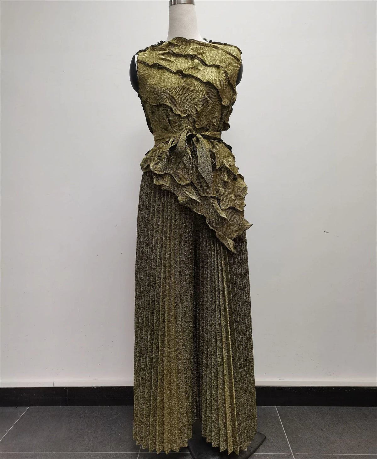 Pleated Sleeveless Lace-up Vest Top New Wide Leg Loose Pants 2 Piece Set Temperament Solid Color Elegant Commuter Clothing 2025