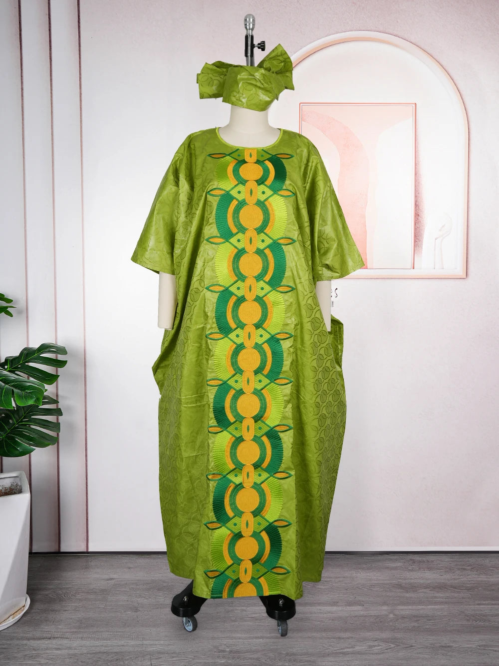Plus Size African Dresses for Women Luxury Boubou Gown Bazin Rich Embroidery Design Wedding Party Long Dress Africa Clothing
